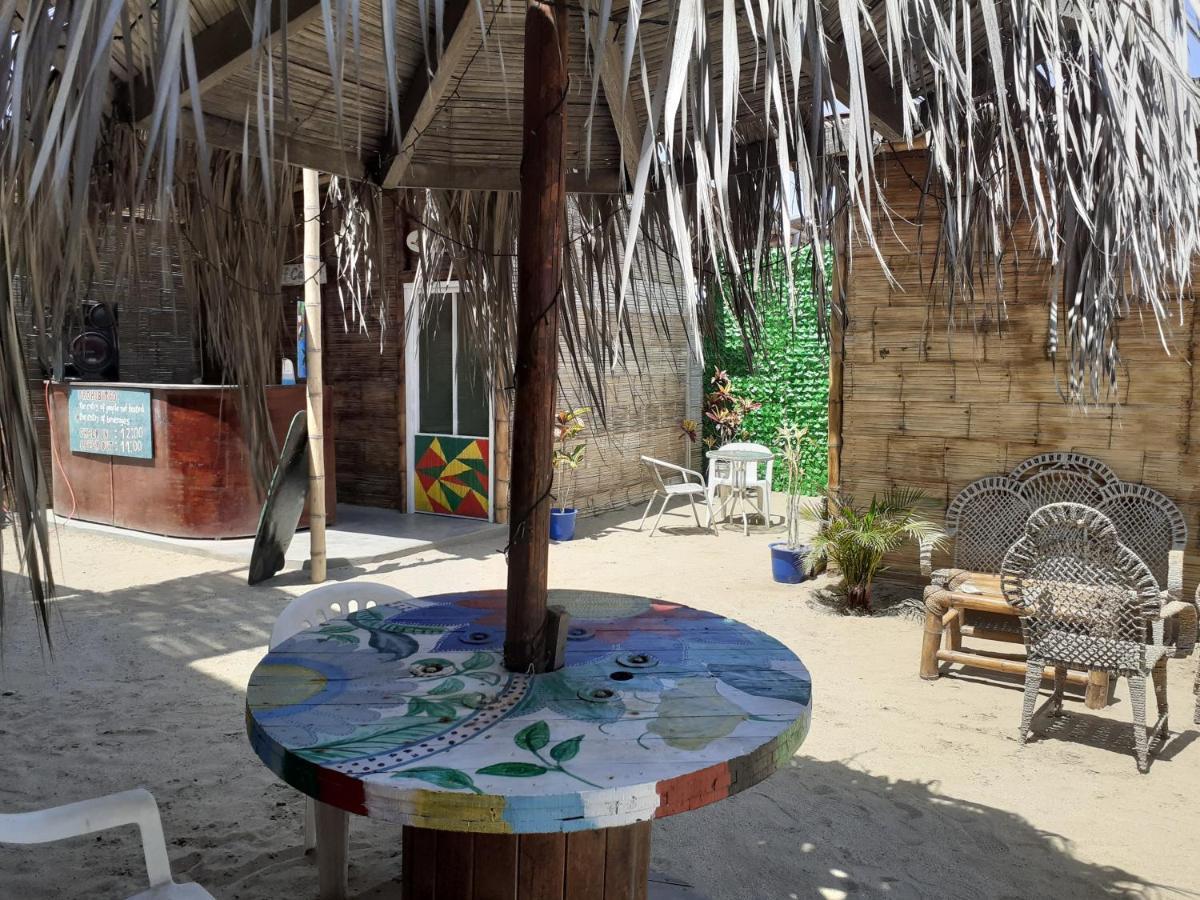 Отель Pepon Surf Camp Манкора Экстерьер фото